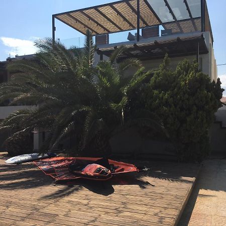 Windsurfing Seaside Apartment Artemida Exterior photo