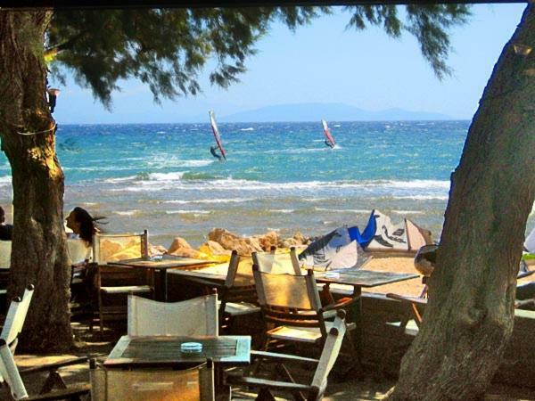 Windsurfing Seaside Apartment Artemida Exterior photo