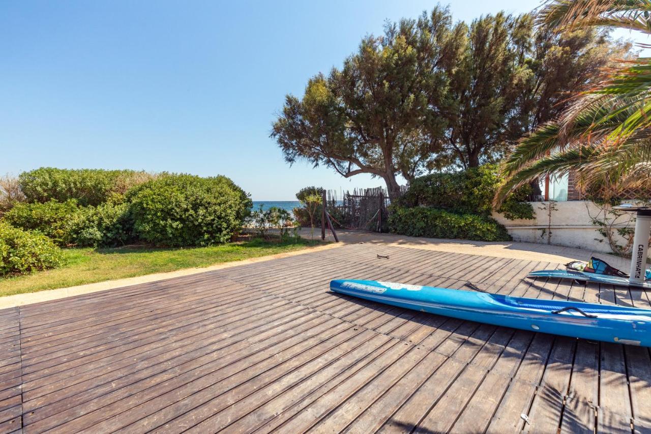 Windsurfing Seaside Apartment Artemida Exterior photo